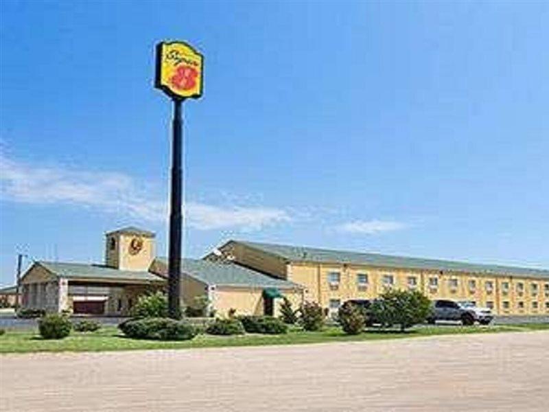 Super 8 by Wyndham Gainesville TX Eksteriør billede