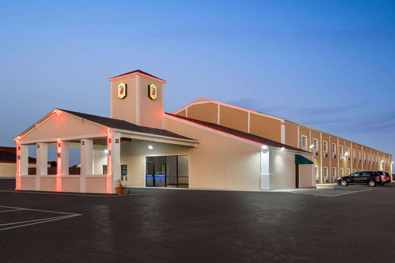 Super 8 by Wyndham Gainesville TX Eksteriør billede
